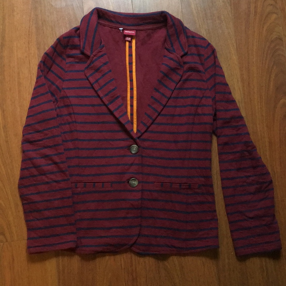 Fun Maroon and navy “sweatshirt” blazer